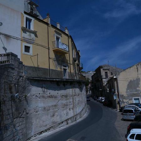 Casa Santa Maria - Fichi D'India Hotel Ragusa Buitenkant foto
